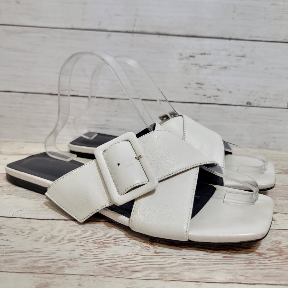 Alias Mae Revolve prue cross strap sandals in white - Picture 5 of 14